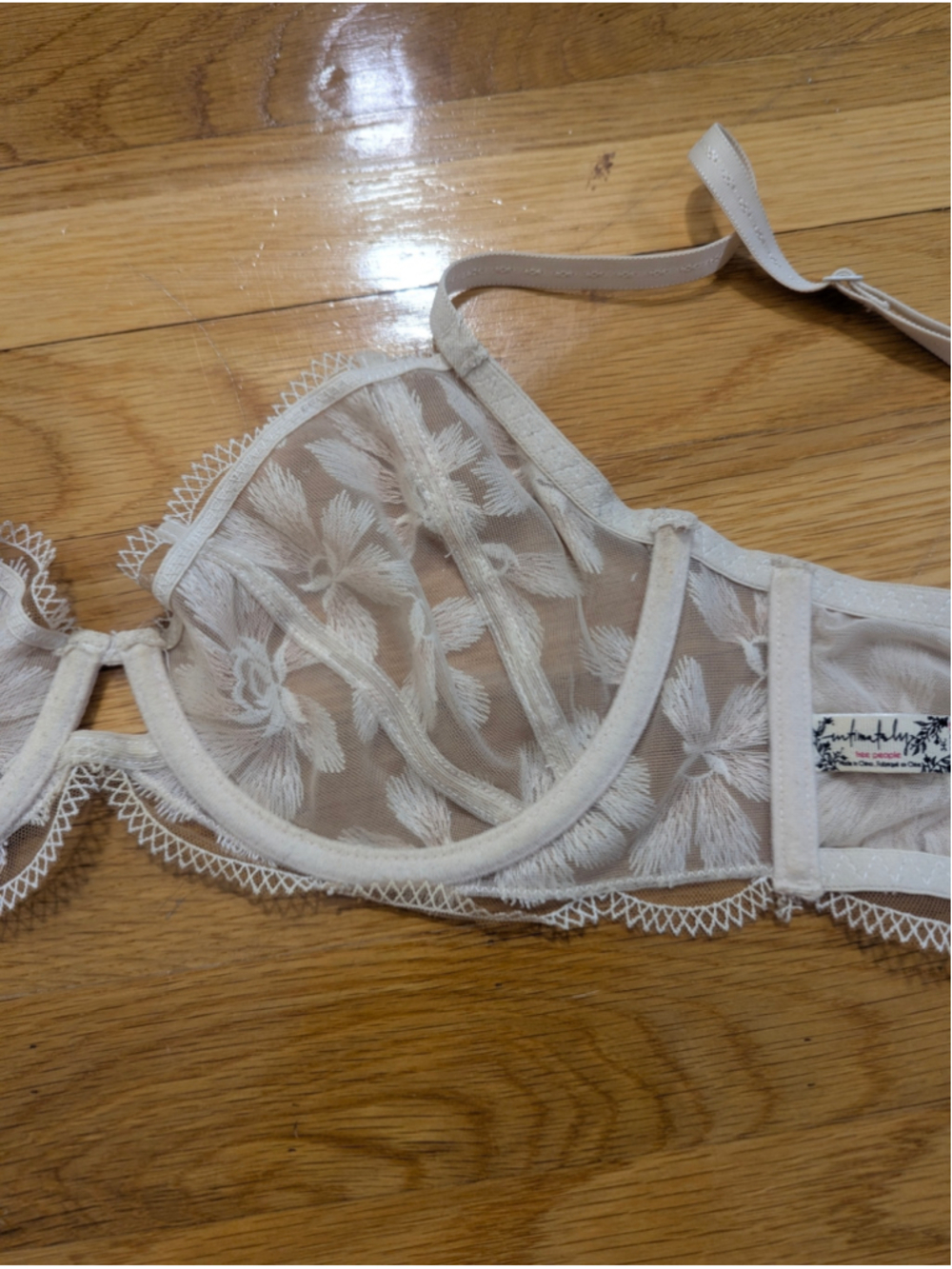 Free People Intimately Daniella Nude Floral Lace Bra 32C - Picture 7 of 7